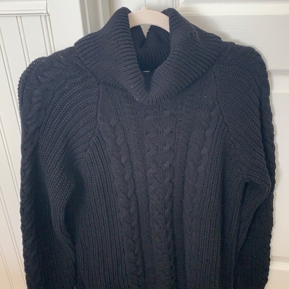 Gap Cable Knit Maternity Sweater - Picture 4 of 4